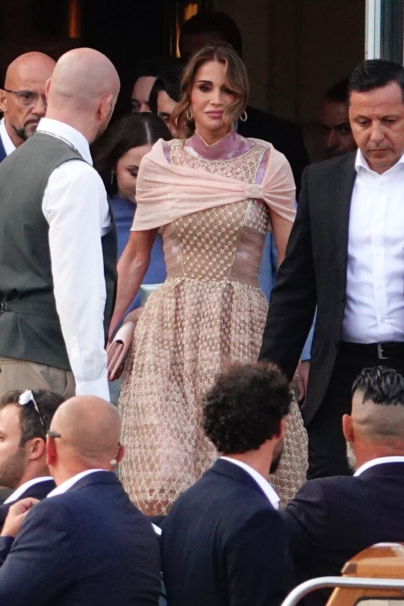 Rania de Jordania en la boda de Jeff Bezos y Lauren Sánchez.