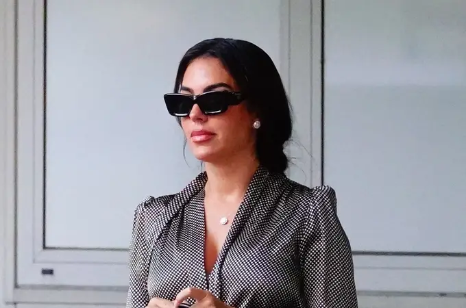 Georgina Rodríguez se corona como la mamá más orgullosa con su look más emotivo (y patriota) para apoyar a su hijo en Turquía Georgina Rodríguez se corona como la mamá más orgullosa con su look más emotivo (y patriota) para apoyar a su hijo en Turquía