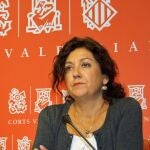 Carmen Ninet durante su etapa de diputada del PSPV en Les Corts