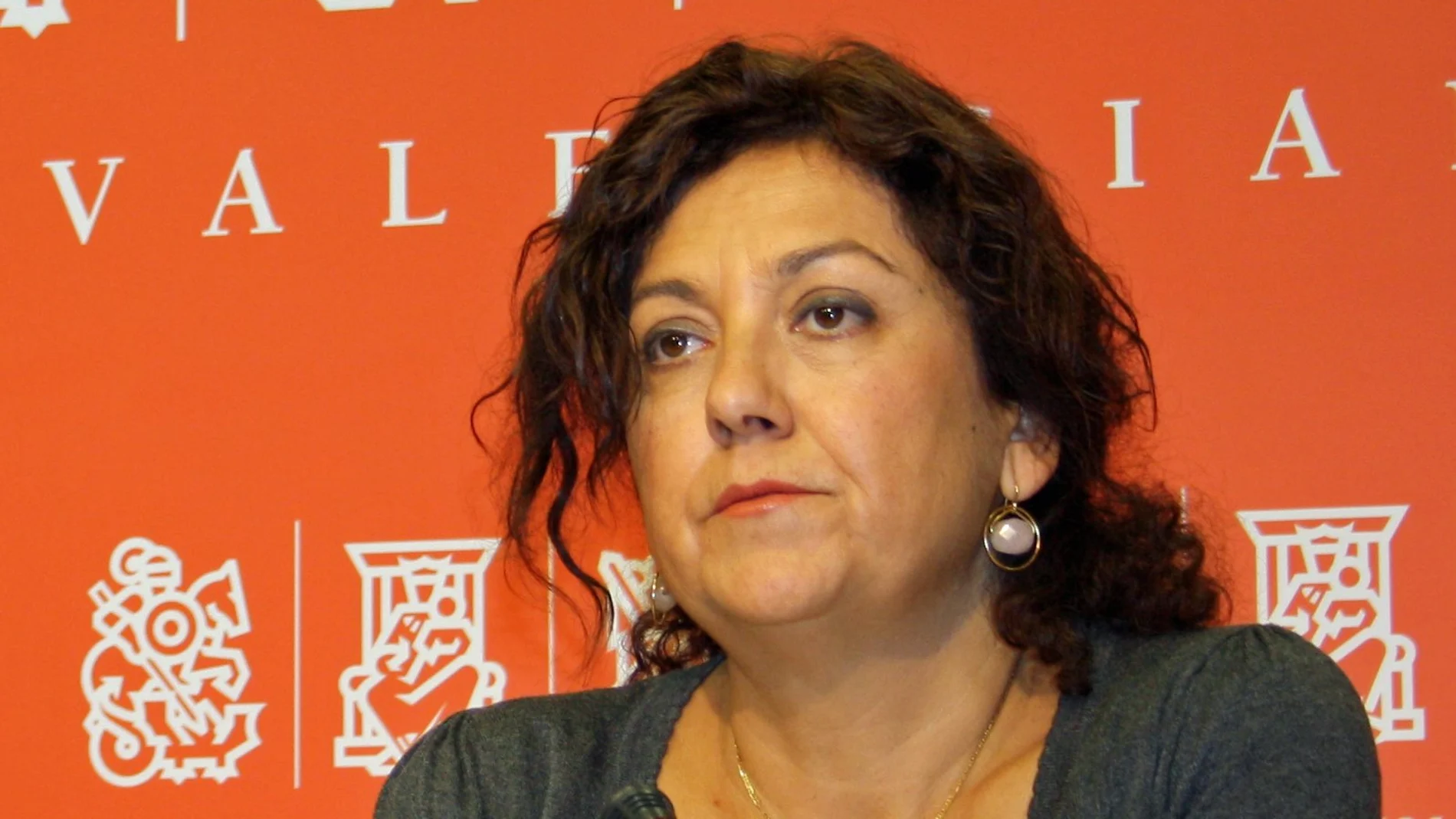 Carmen Ninet durante su etapa de diputada del PSPV en Les Corts
