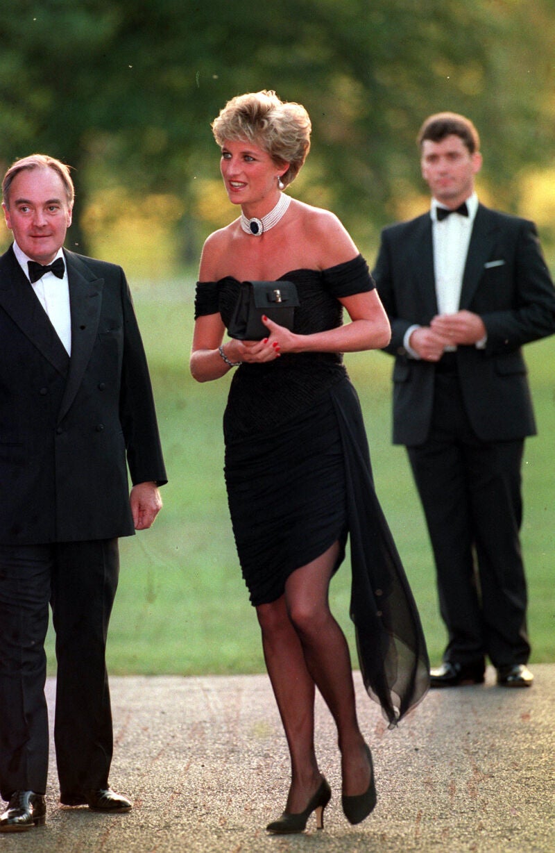 Lady Di con el vestido de la venganza.