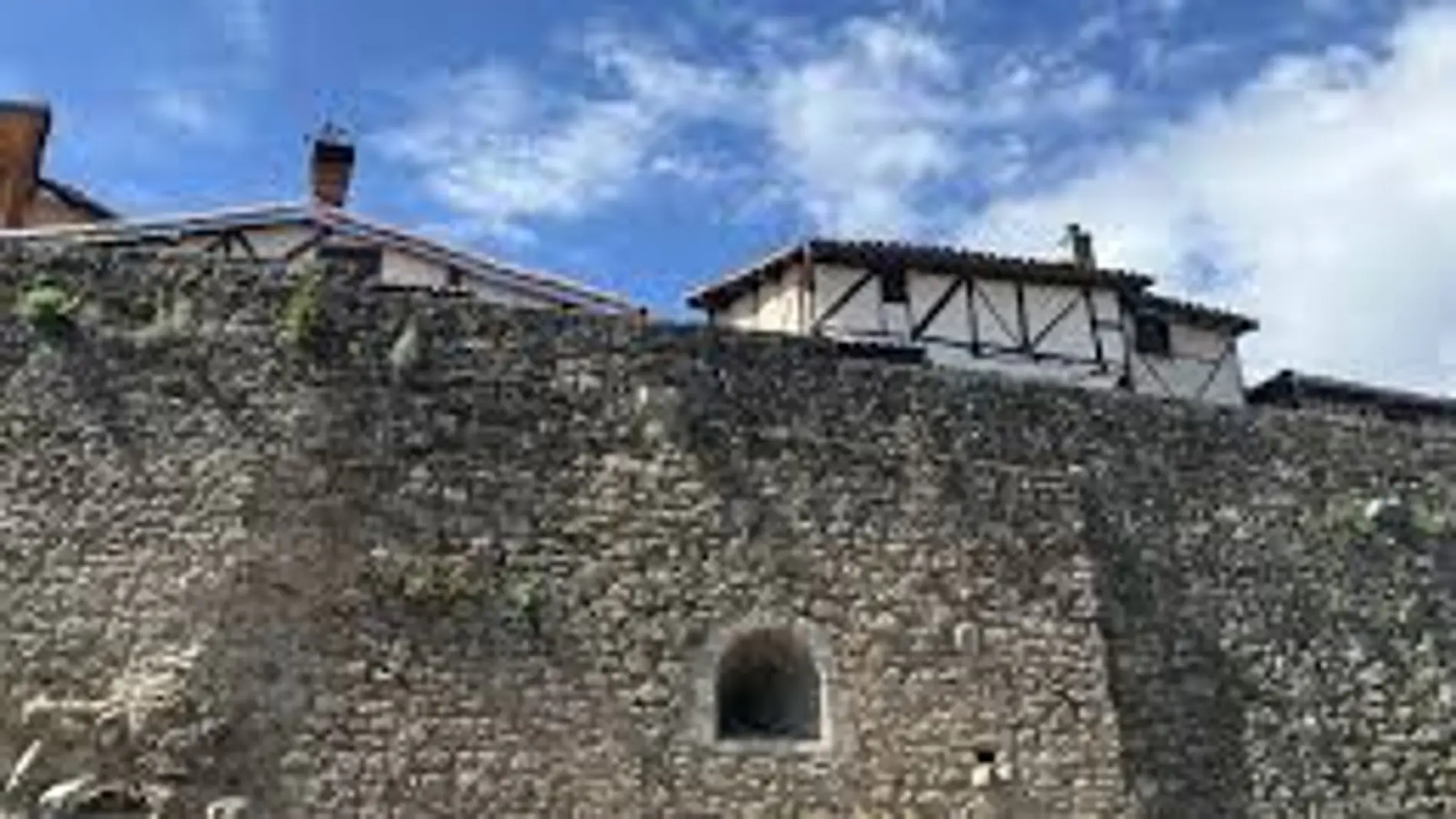 Muralla de la localidad salmantina de Miranda del Castañar