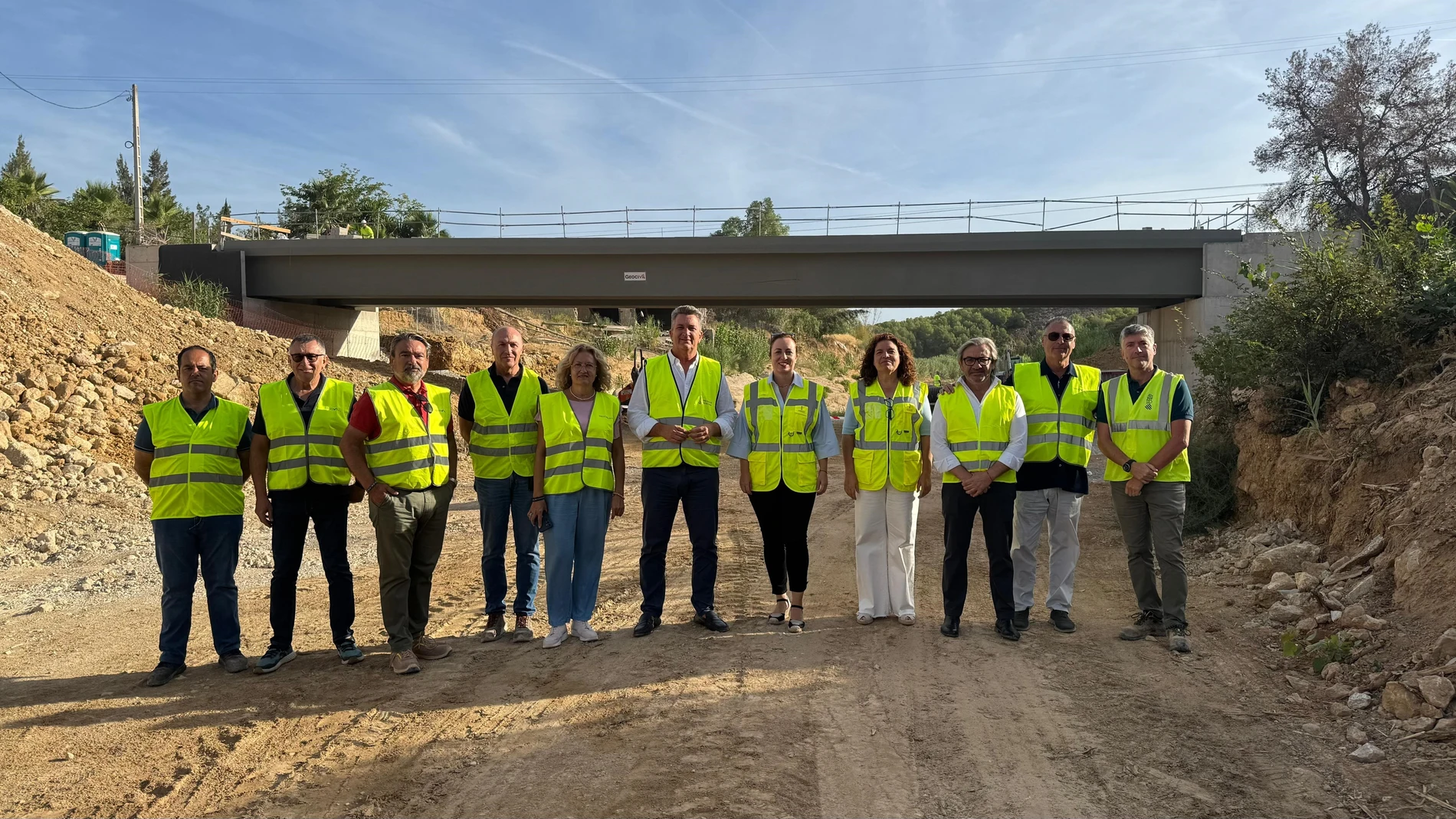 El conseller de Medio Ambiente, Vicente Martínez Mus, visita el estado de las obras de reconstrucción de la carretera de Godelleta (Valencia) REMITIDA / HANDOUT por GVA Fotografía remitida a medios de comunicación exclusivamente para ilustrar la noticia a la que hace referencia la imagen, y citando la procedencia de la imagen en la firma 02/09/2025
