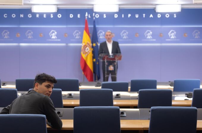 El Congreso detalla las conductas de periodistas que sancionará y los medios a lo que no acreditará