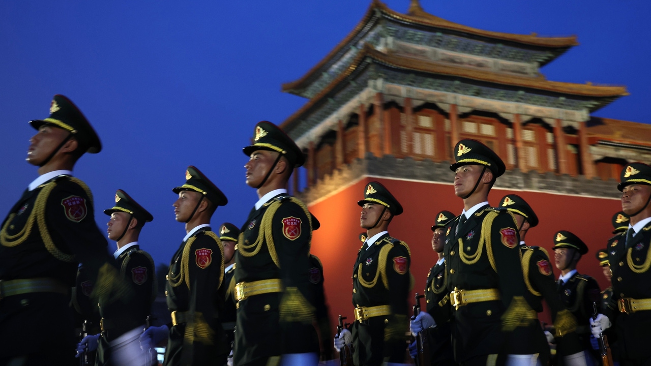 Xi, Putin y Kim unidos en Tiananmen lanzan un mensaje de fuerza al mundo en un desfile militar histórico