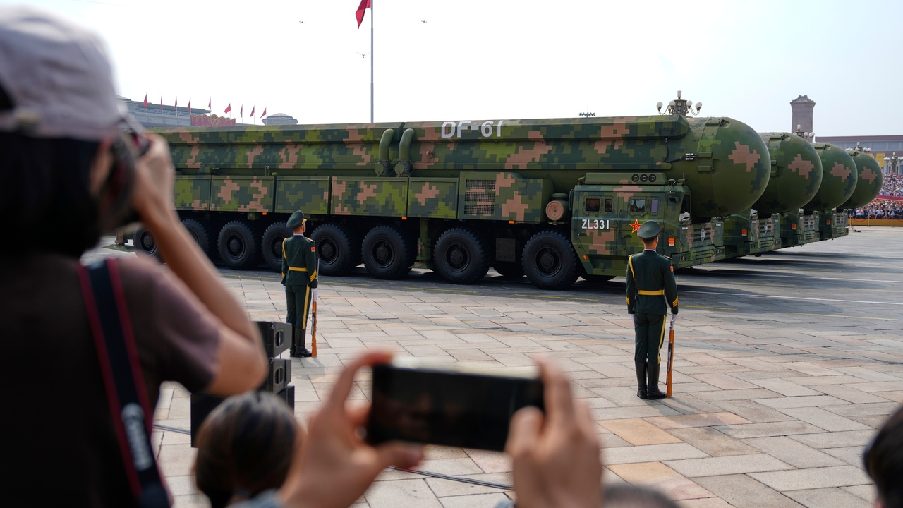 E Ejército Popular de China presenta su arsenal nuclear más avanzado y armas no tripuladas de última generación