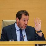 Economía.- Óscar Puente anticipa dos años más de incidencias en trenes al confluir trenes a estrenar con los obsoletos
