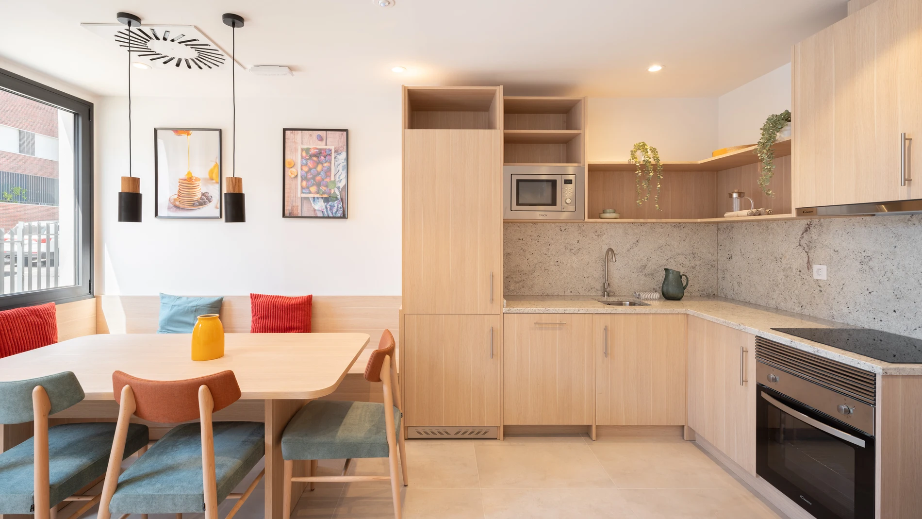 Nodis Madrid Vicálvaro dispone de estudios individuales y apartamentos compartidos, junto con diversas zonas comunes