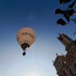  Globo aerostático sobrevolando Valladolid