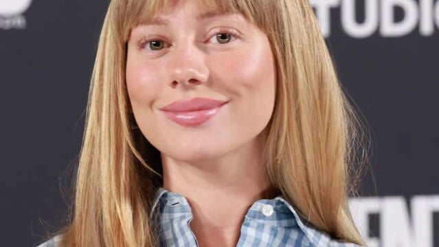 Ester Expósito luce un flequillo recto en la premiere de 'El Talento'