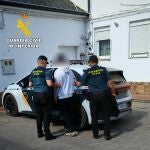 Detenido un joven de 19 años tras 23 denuncias de daños ocasionados por pintadas en Camponaraya (León)