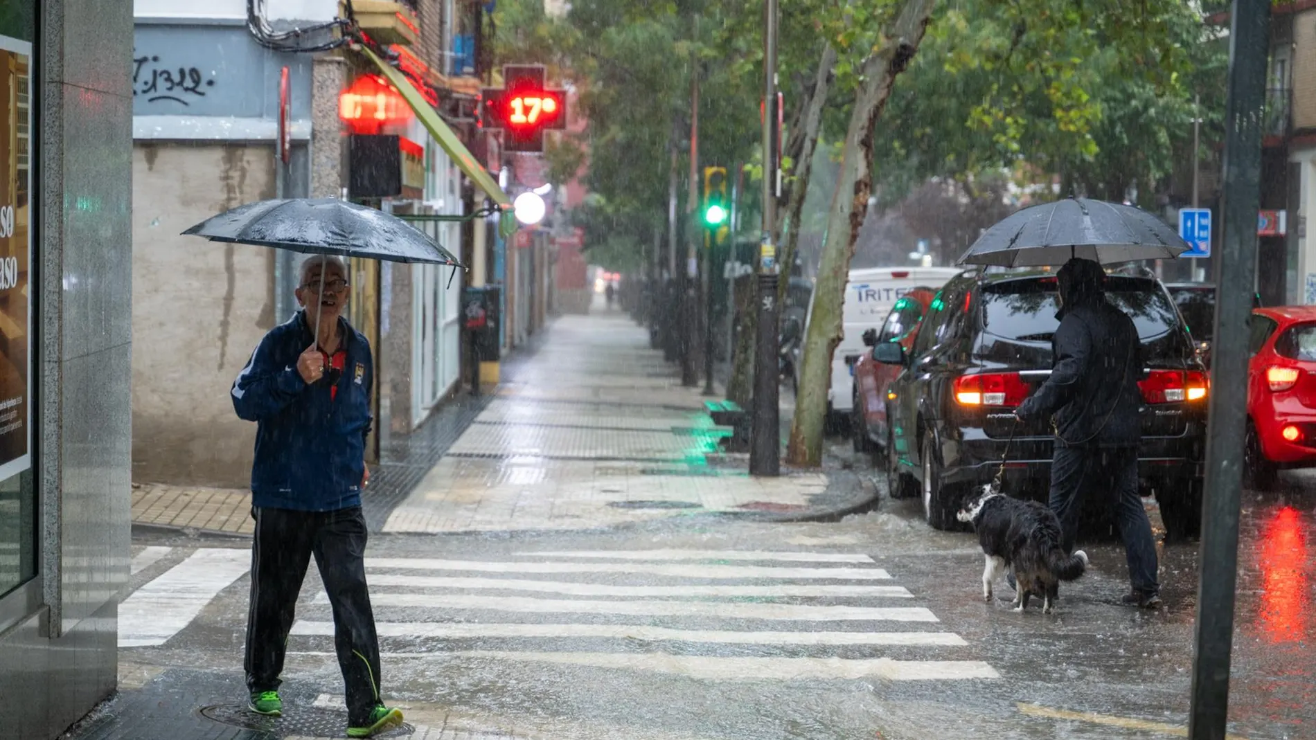 MURCIA.-Lluvias, tormentas y calor activan hoy los avisos en cuatro provincias, con máximas de hasta 38ºC