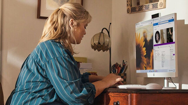 El HP All-in-One 27-cr0007ss es perfecto para ofimática y cualquier otra tarea que no sea muy exigente