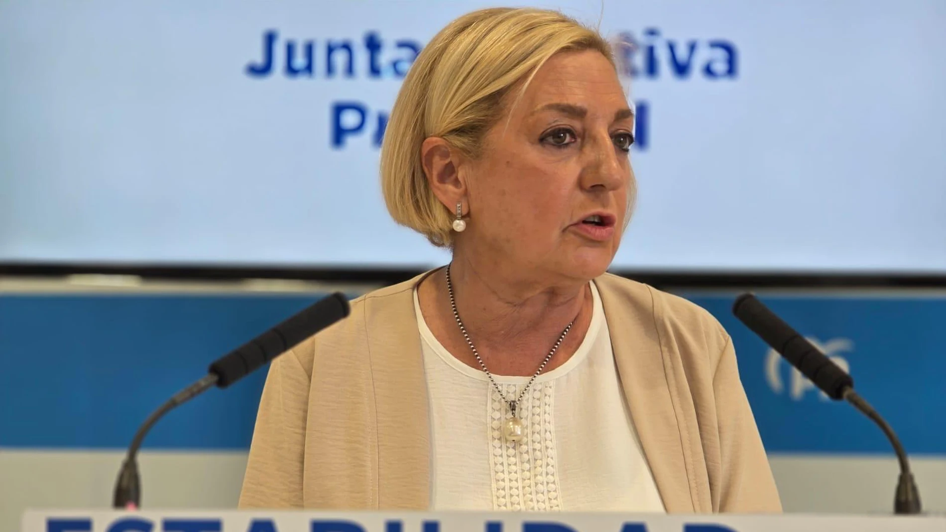 La presidenta del PP de Segovia, Paloma Sanz, inicia el curso político