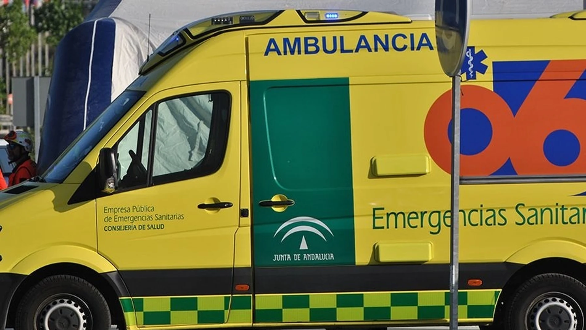 Una ambulancia del 061