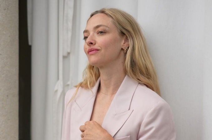 Amanda Seyfried con piel radiante después del verano.