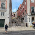 Retirado completamente el funicular de Gloria del lugar del accidente en Lisboa