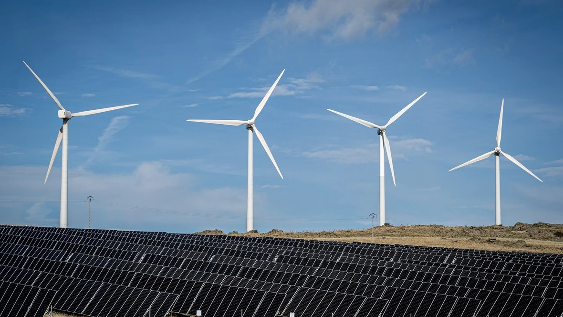 Parque híbrido solar y eólico de EDP en Ávila