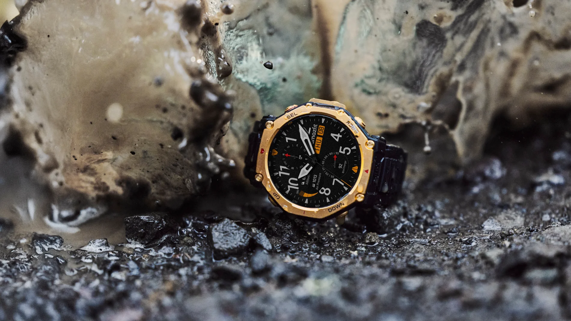Amazfit T-Rex 3 Pro en color Black Gold