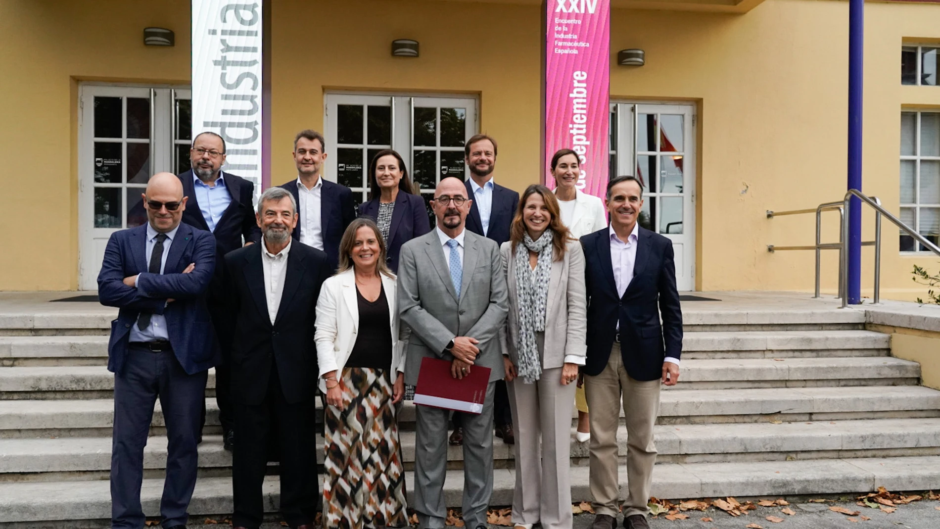 Foto de familia de los ponentes del seminario celebrado en la sede UIMP, en Santander