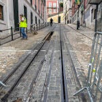 Retirado completamente el funicular de Gloria del lugar del accidente en Lisboa