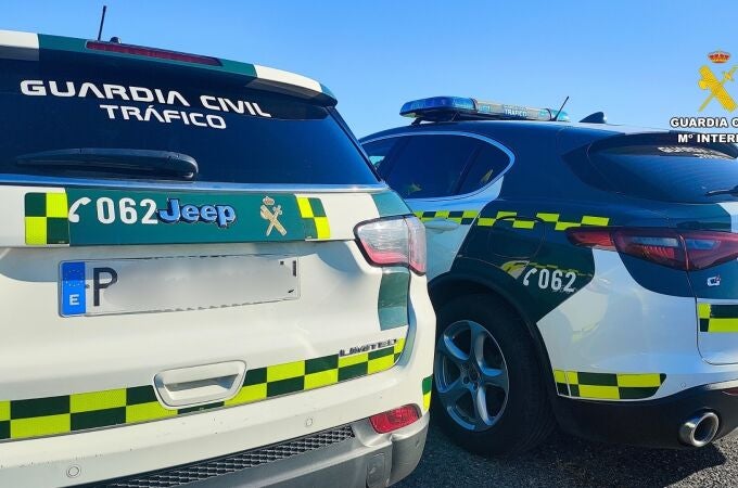 Sucesos.- La Guardia Civil investiga al conductor de un camión por cuadruplicar la tasa de alcohol en la A-5 en Trujillo