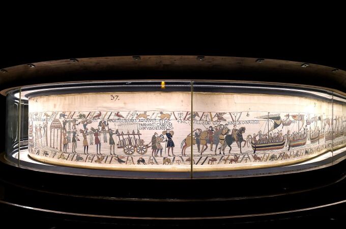 Una imagen panorámica del tapiz de Bayeux