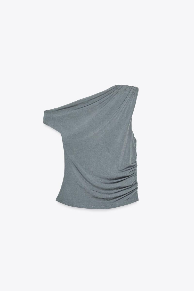 Top de crepé drapeado.