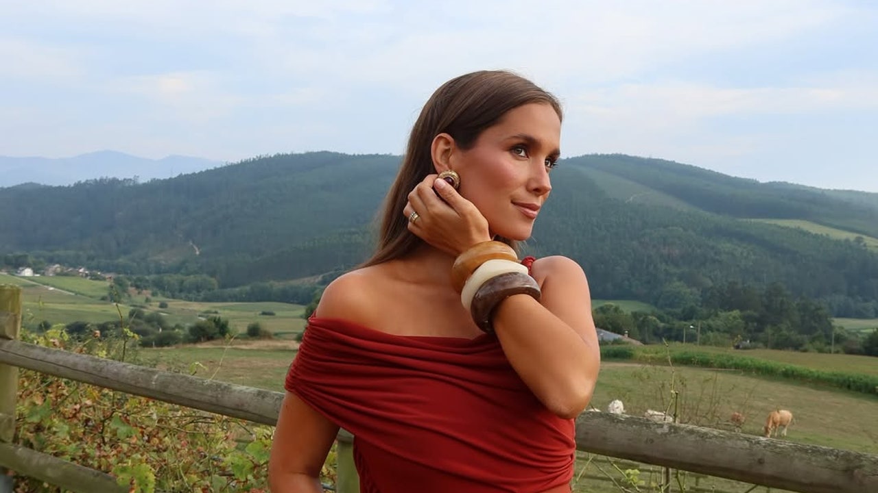 María Pombo se convierte en la invitada premamá perfecta con el vestido más espectacular de septiembre
