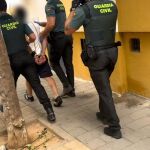 Uno de los detenidos