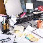 El estatuto de los trabajadores lo deja muy claro: tu empresa puede sancionarte por el desorden de tu espacio de trabajo