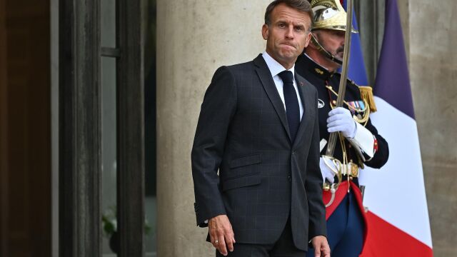 Francia.- Francia se encamina a una nueva crisis política con Macron cada vez más debilitado