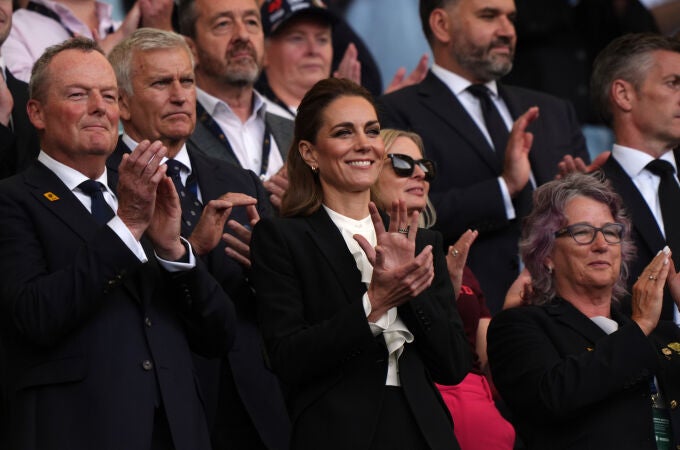 Kate Middleton en un partido de rugby femenino.
