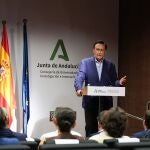 El consejero de Universidad, José Carlos Gómez Villamandos