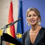 Yolanda Díaz asegura que el Gobierno "no va a caer ni de coña" tras la derrota con la reducción de la jornada
