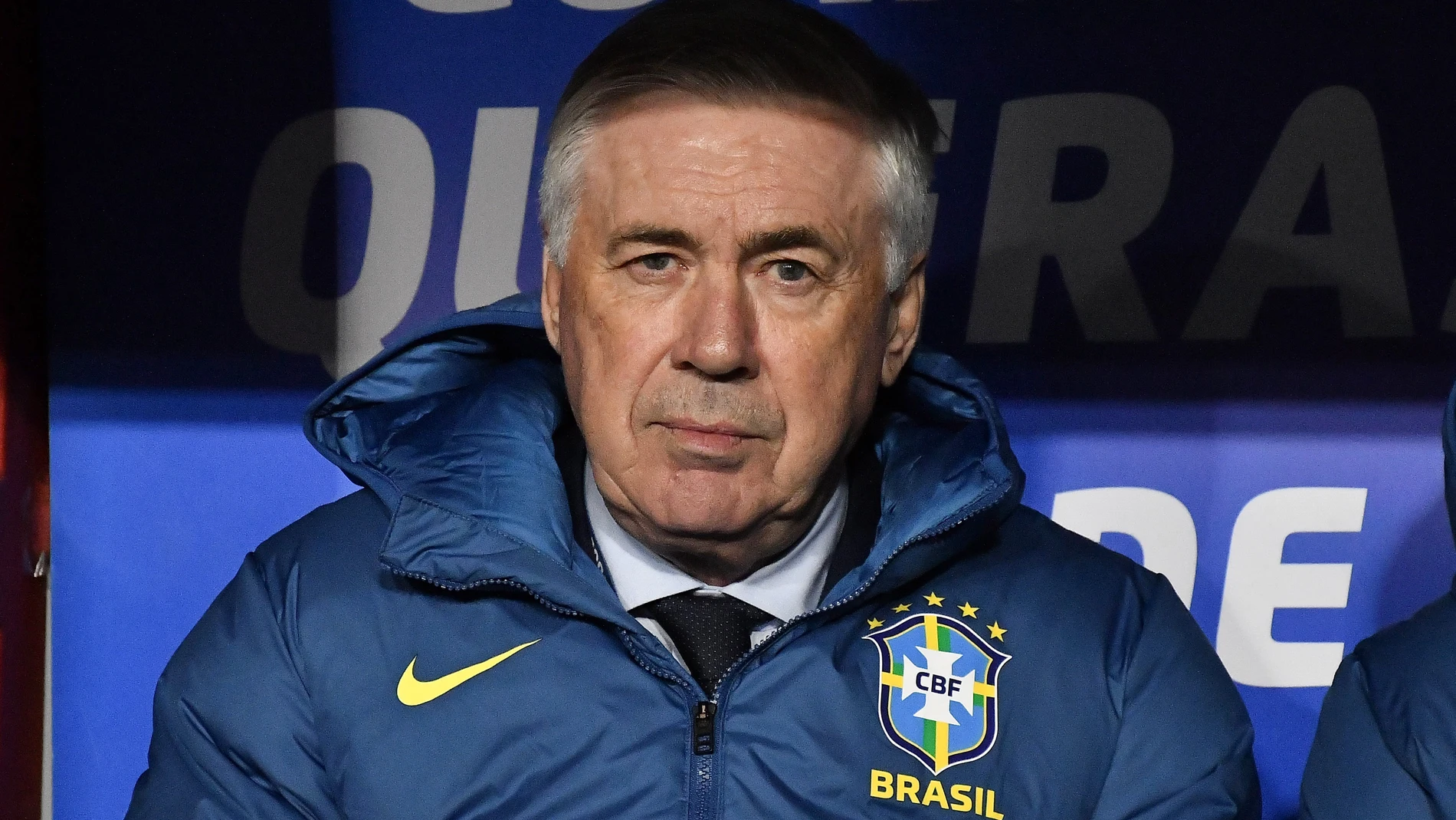 AME7967. EL ALTO (BOLIVIA), 09/09/2025.- El entrenador de Brasil Carlo Ancelotti reacciona este martes, en un partido por las eliminatorias a la Copa Mundial 2026 entre Bolivia y Brasil en el Estadio Municipal de El Alto (Bolivia). EFE/ Jorge Ábrego