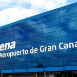 Muere un hombre de 53 años tras caer por un hueco en el parking del Aeropuerto de Gran Canaria