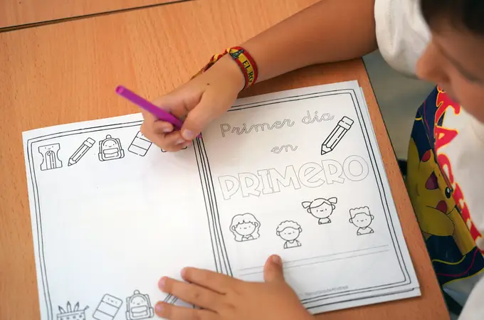 El Gobierno impondrá por ley menos alumnos por aula en cursos clave y en zonas vulnerables El Gobierno impondrá por ley menos alumnos por aula en cursos clave y en zonas vulnerables