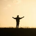 No es meditar ni hacer deporte: este es el hábito que puede aumentar tu bienestar