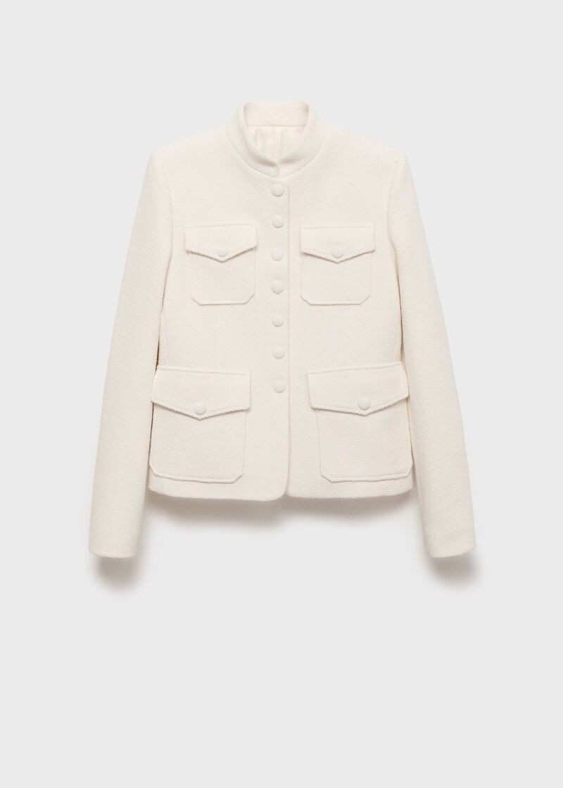 Chaqueta bouclé bolsillos.