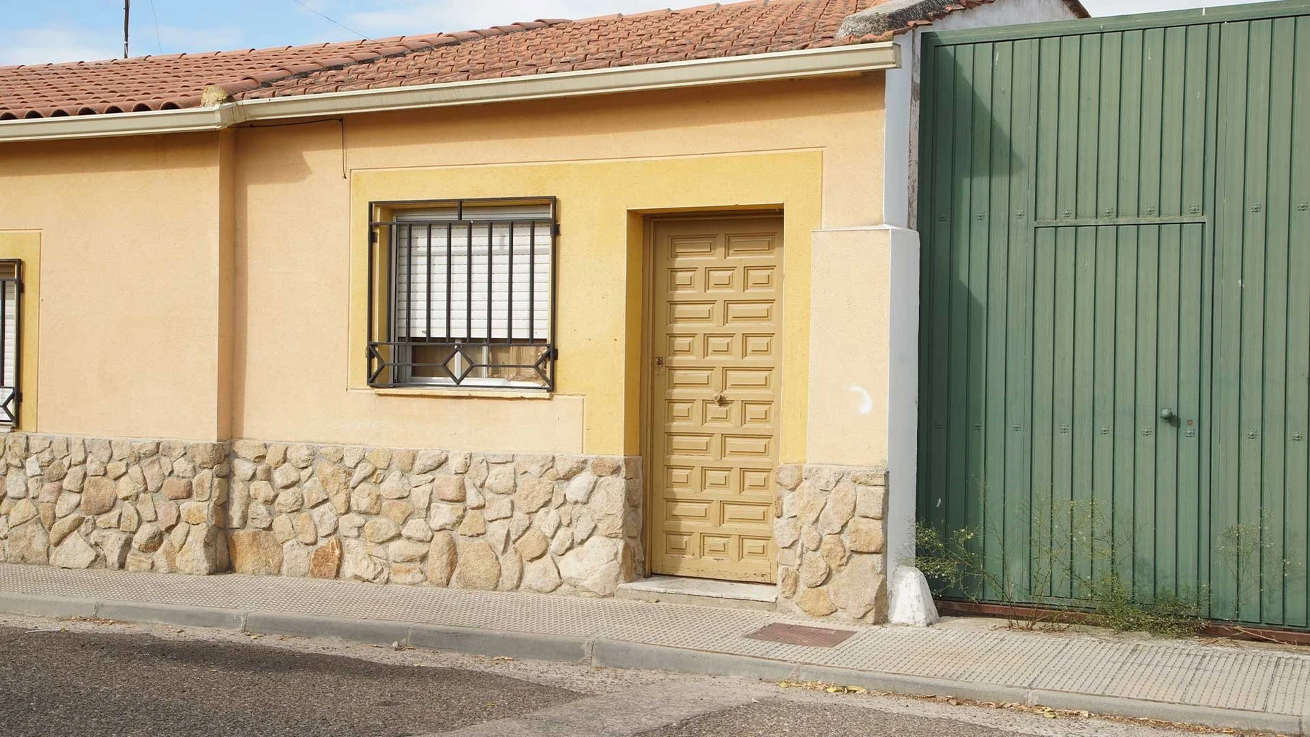 Sucesos.- La Guardia Civil investiga a la madre que dio a luz y metió al feto en un congelador en Alberche (Toledo)