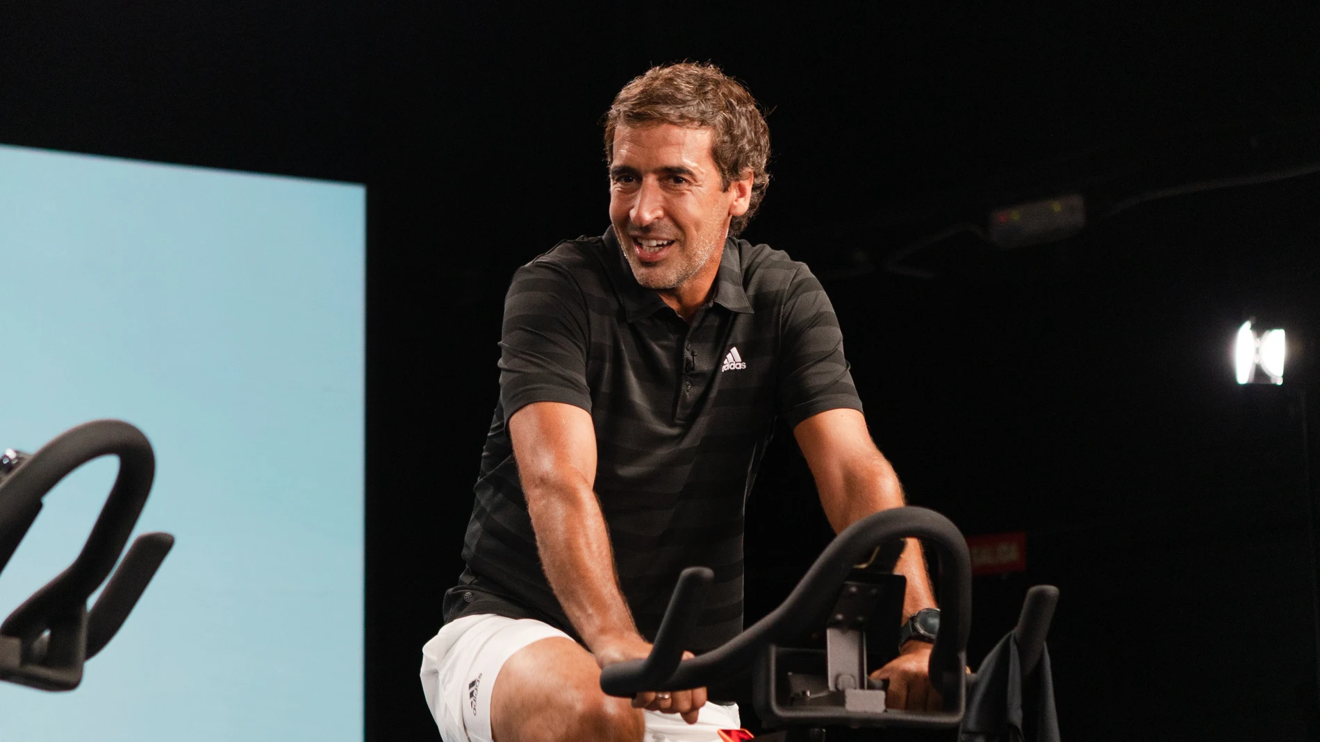 Raúl, durante su participación en el podcast solidario de NDL PRO-HEALTH, “Con Mucho De…”