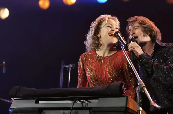 Kate Hudson y un melenudo Hugh Jackman cantan 'Sweet Caroline' en el primer tráiler de 'Song Sung Blue', ya con fecha de estreno Kate Hudson y un melenudo Hugh Jackman cantan 'Sweet Caroline' en el primer tráiler de 'Song Sung Blue', ya con fecha de estreno