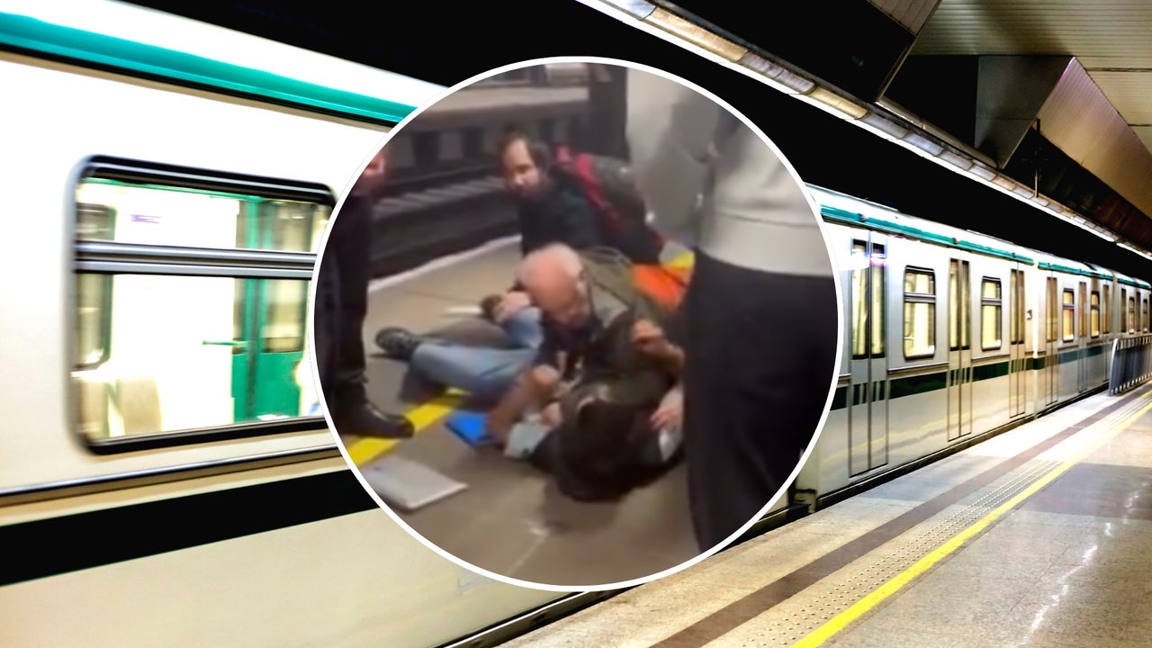 Pasajeros del metro de Londres reducen con violencia a un carterista después de pillarle robando un teléfono en plena hora punta
