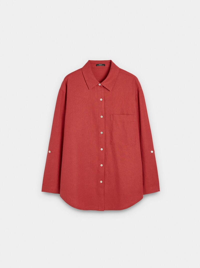 Camisa mezcla de lino con bolsillo.