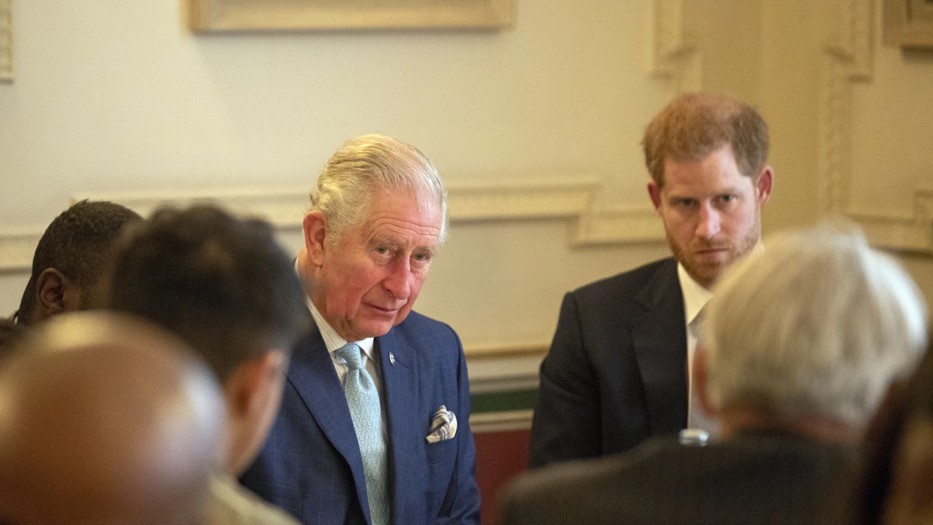 El Rey Carlos III y el príncipe Harry en una imagen tomada en 2018