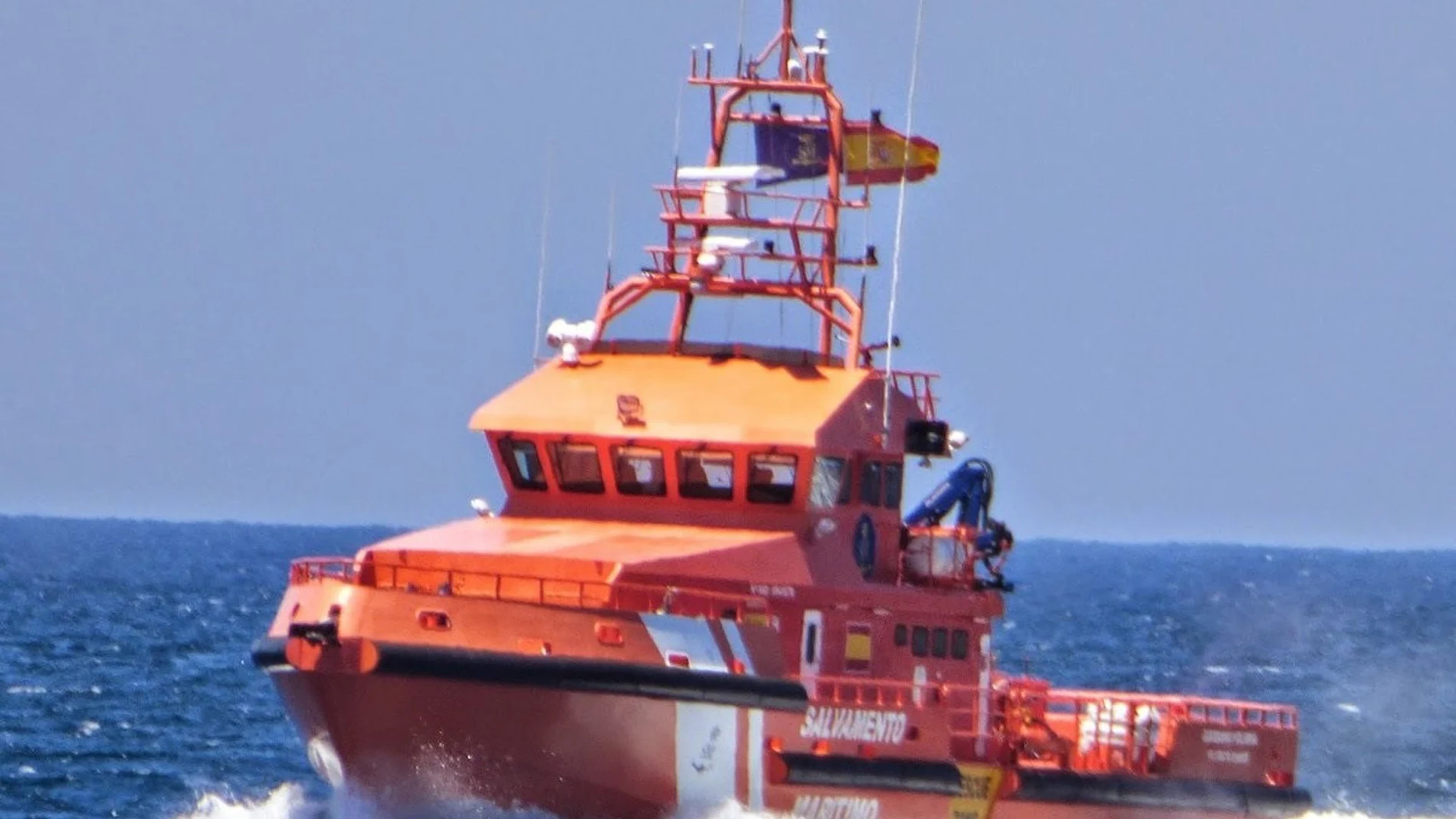 Rescatados 60 migrantes a bordo de tres pateras en Formentera
