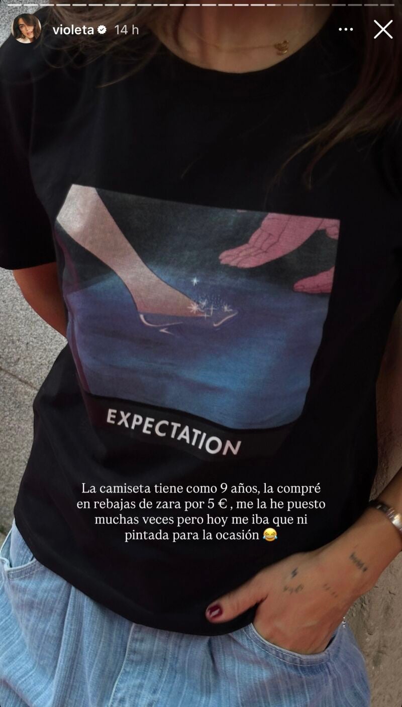 Camiseta de Violeta Mangriñán.