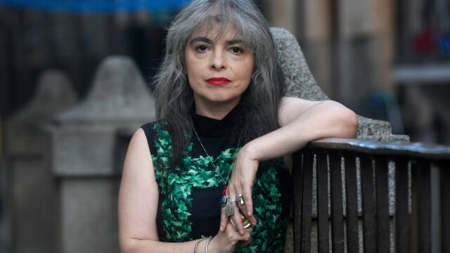 Autora argentina Mariana Enríquez recuerda que el horror es una constante de la humanidad