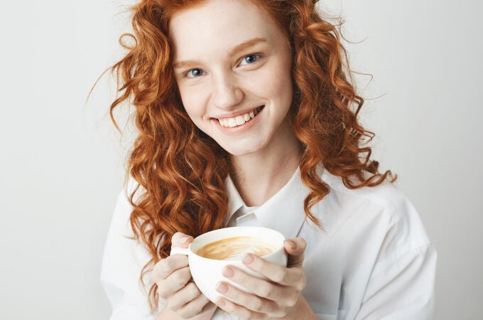 Tu melena merece un boost: los productos con cafeína que activan el crecimiento desde la raíz